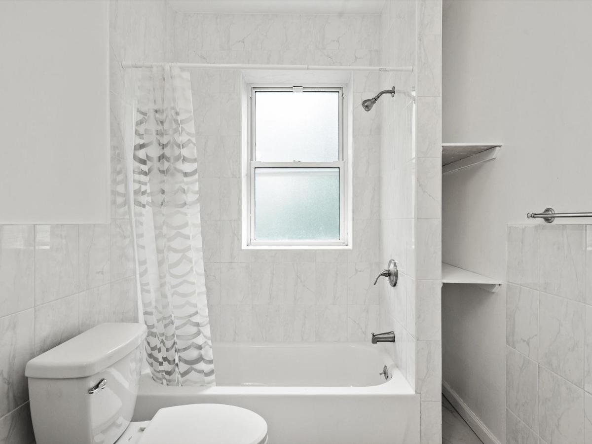 Oakland/university @d Modern And Spacious Private Bedroom With Shared Privatunterkunft *
